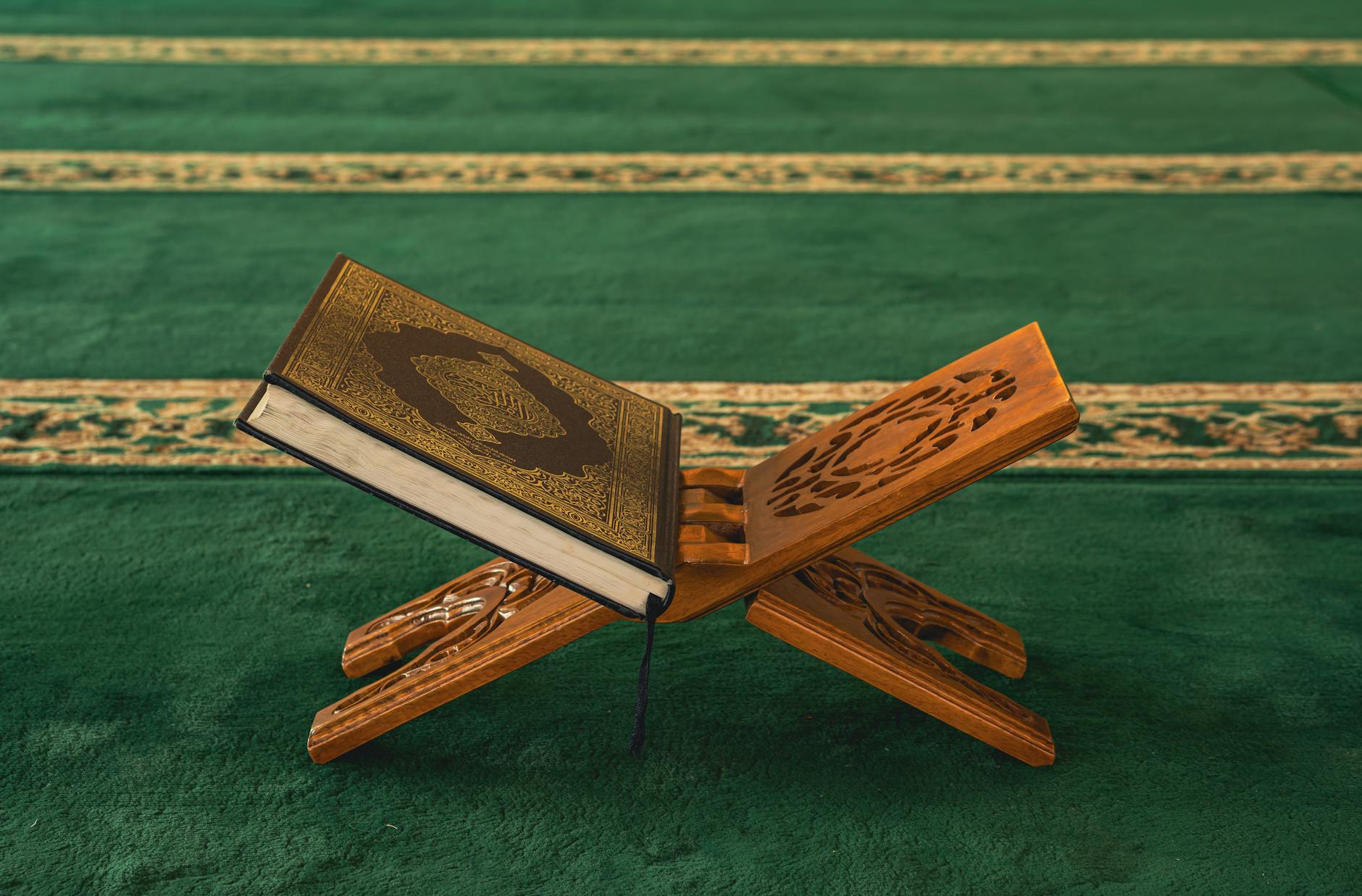 Quran recitation classes - Understanding Tajweed: The Foundation of Proper Quran Recitation