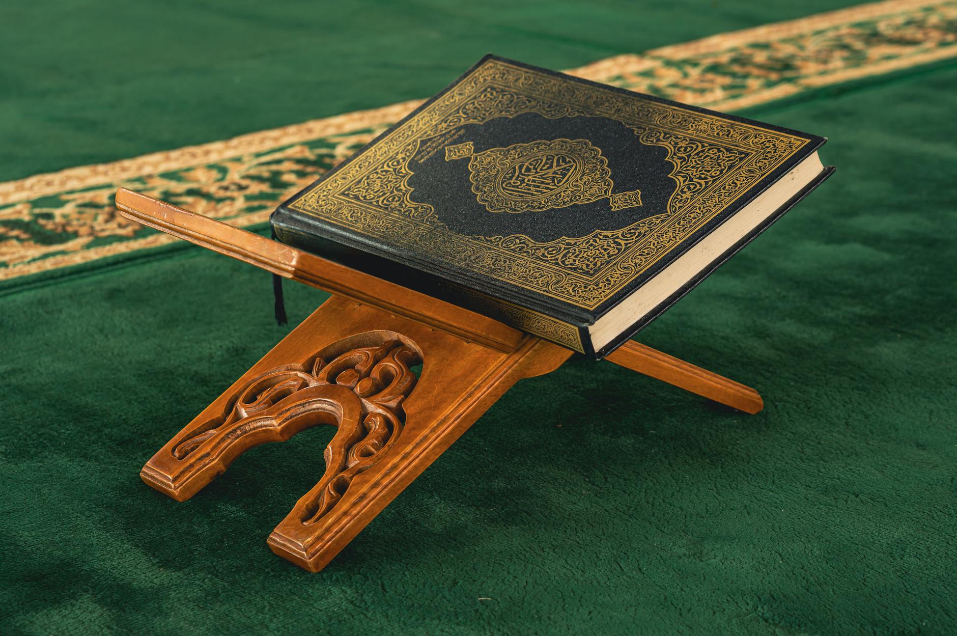 Tajweed course - Introduction: Unlock the Beauty of Quranic Recitation with a Tajweed Course