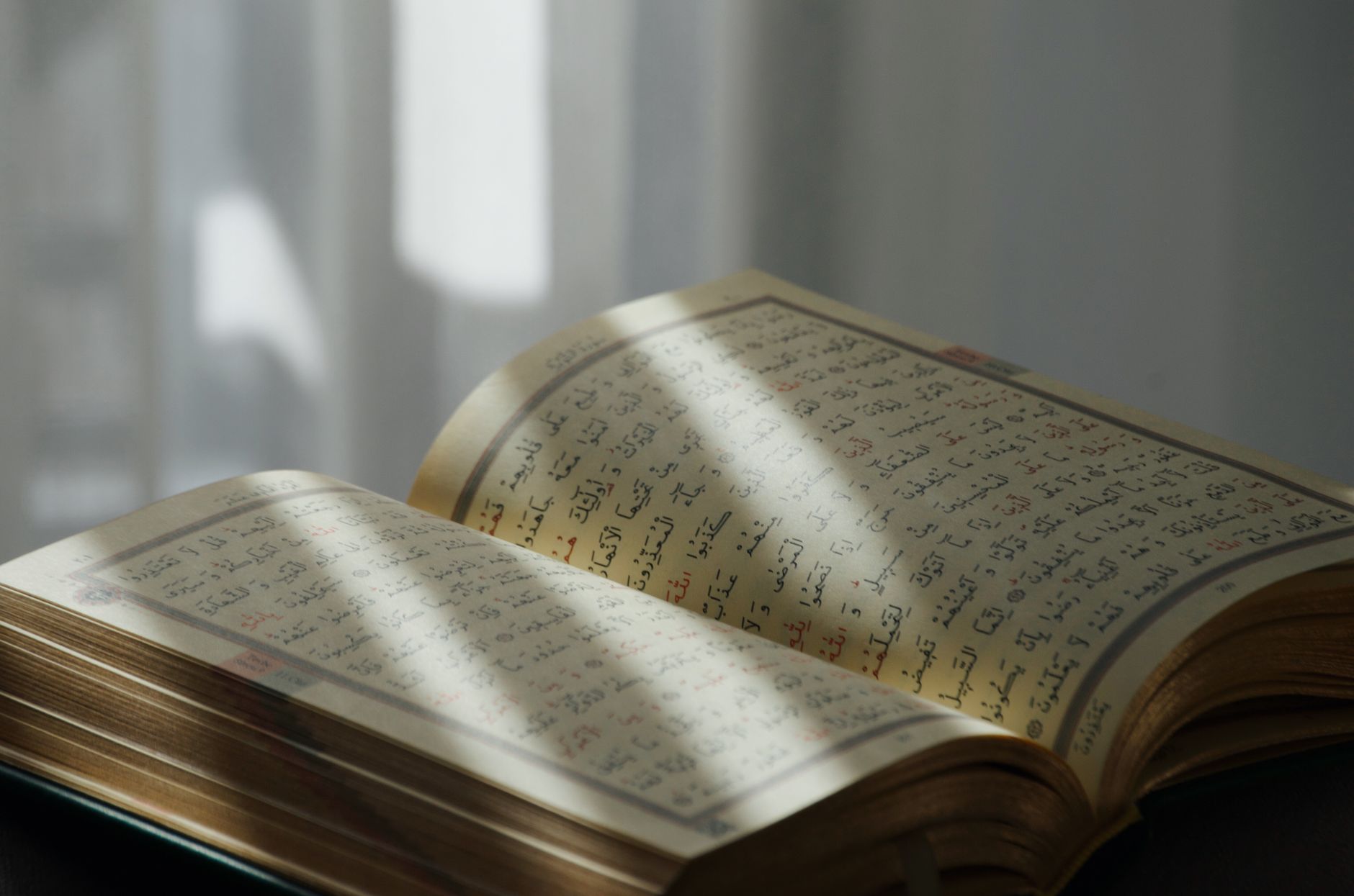 Arabic for non-native speakers - Setting Realistic Goals: Your Journey to Learning Arabic
